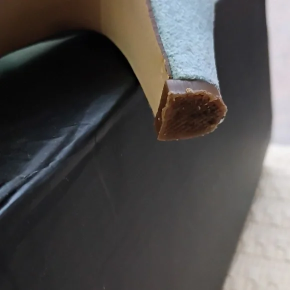 Chase + Chloe Light Blue Heels with Bow Accent.Size 6.New Condition - Picture 9 of 9